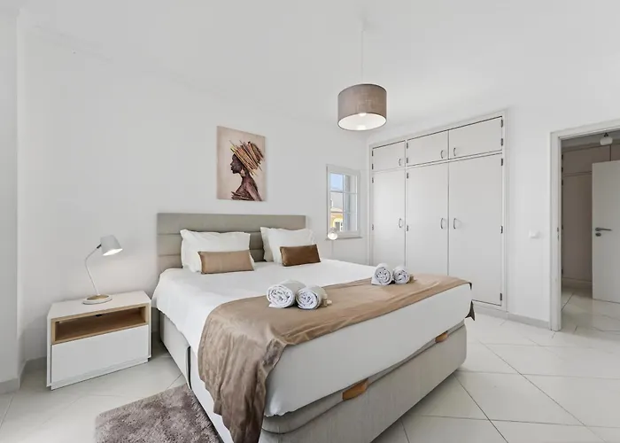 Villa Feliz By Algarve Holidays Olhos de Agua (Albufeira)